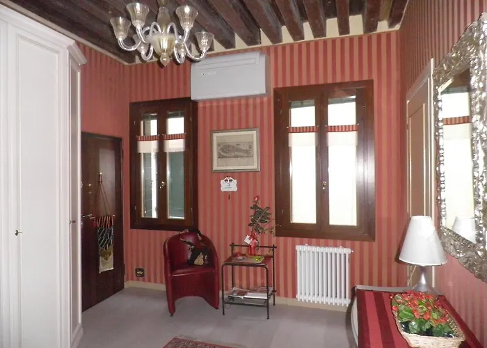 Ca' Delle Maschere *