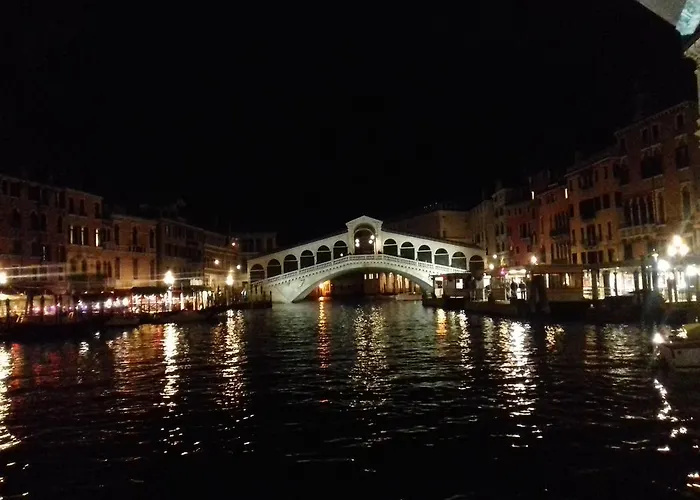 Ca' Delle Maschere شقة البندقية